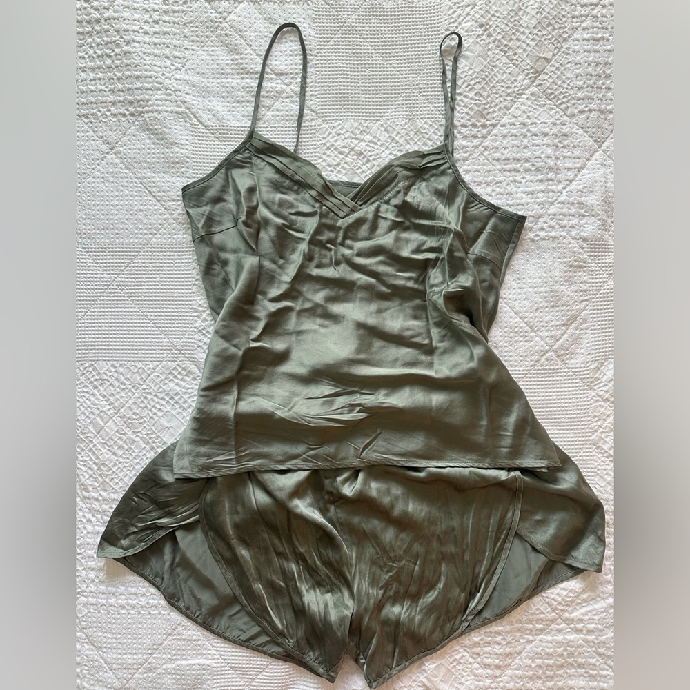 Lilysilk Cami 100% PJ Set | Olive Green | Size L | 100% Mulberry Silk